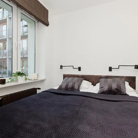 Апартаменты 10 Min Walk From Palace Of Culture & Science By Renters Варшава