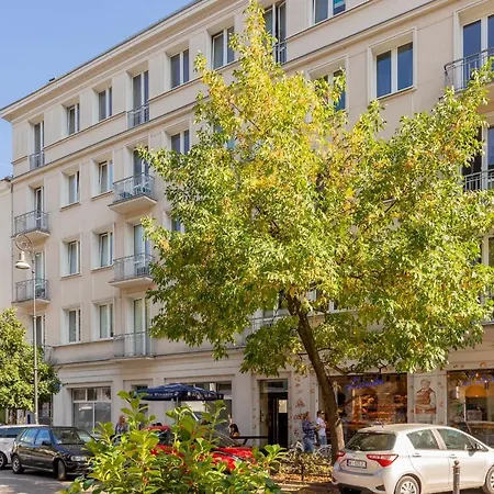 10 Min Walk From Palace Of Culture & Science By Renters شقة وارسو